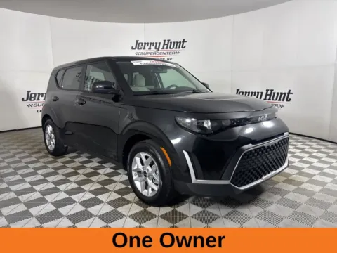 More photos of 2025 Kia Soul LX at Jerry Hunt Supercenter - Lexington, NC