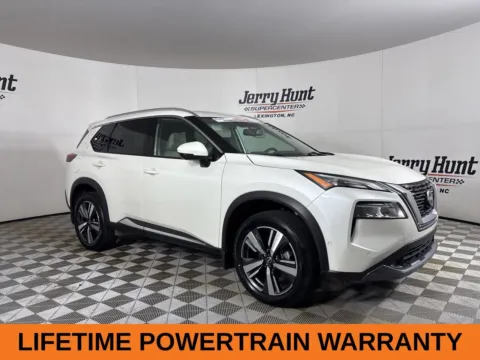 More photos of 2023 Nissan Rogue SL at Jerry Hunt Supercenter - Lexington, NC