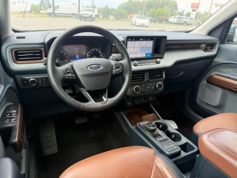 More photos of 2023 Ford Maverick Lariat at Jerry Hunt Supercenter - Lexington, NC