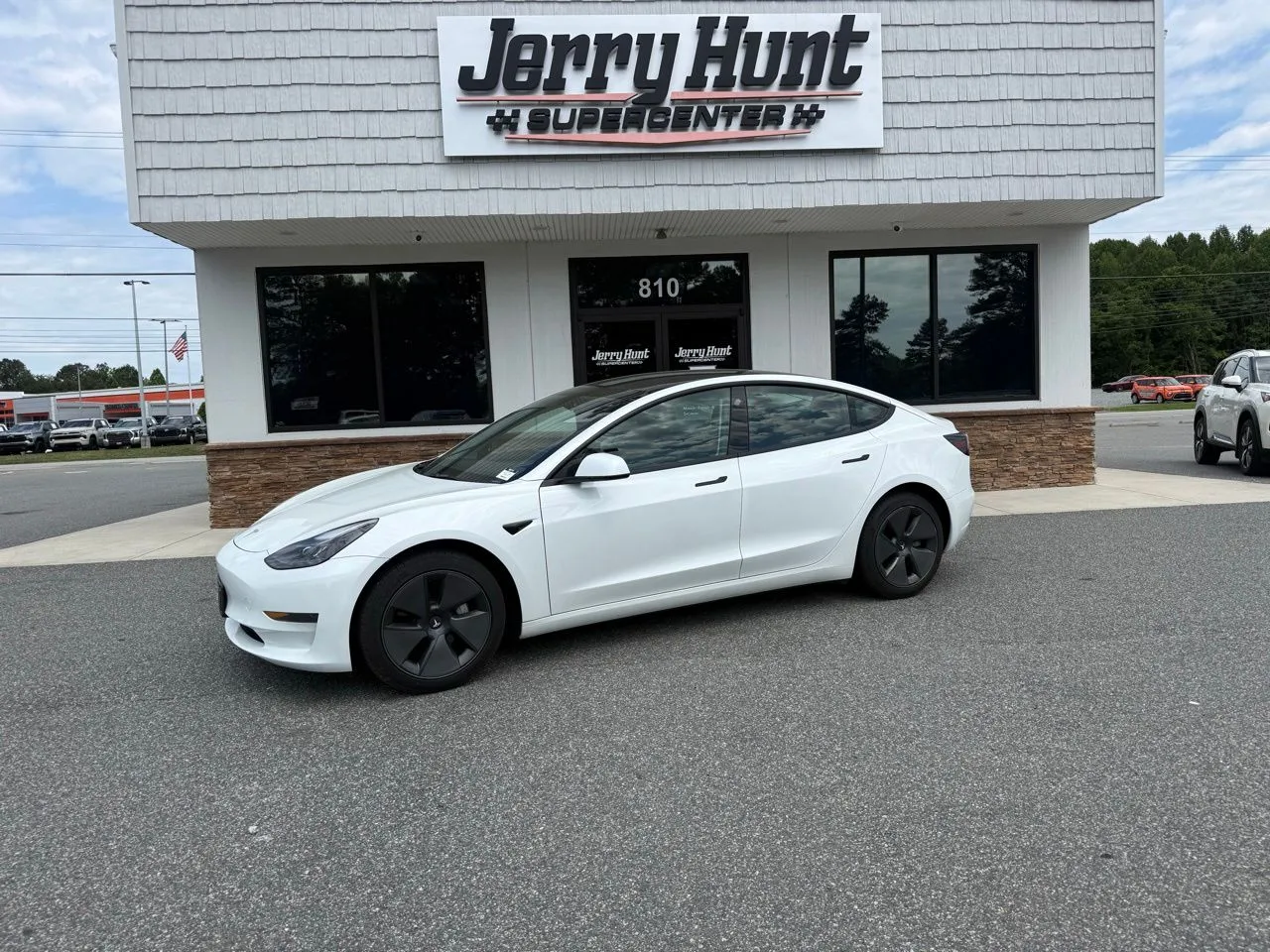 2023 Tesla Model 3 -'s photo