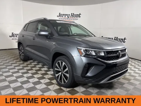 More photos of 2022 Volkswagen Taos 1.5T SE at Jerry Hunt Supercenter - Lexington, NC