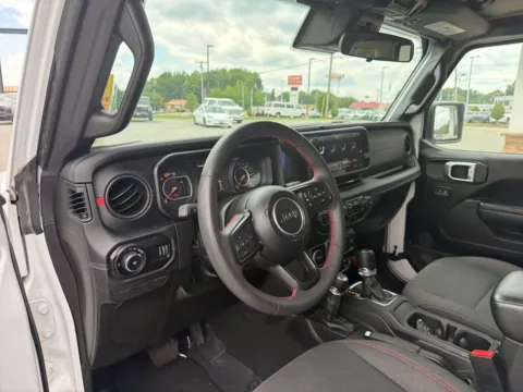 More photos of 2024 Jeep Wrangler Rubicon at Jerry Hunt Supercenter - Lexington, NC