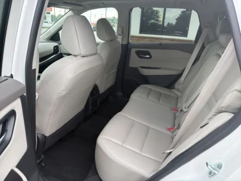More photos of 2023 Nissan Rogue SL at Jerry Hunt Supercenter - Lexington, NC