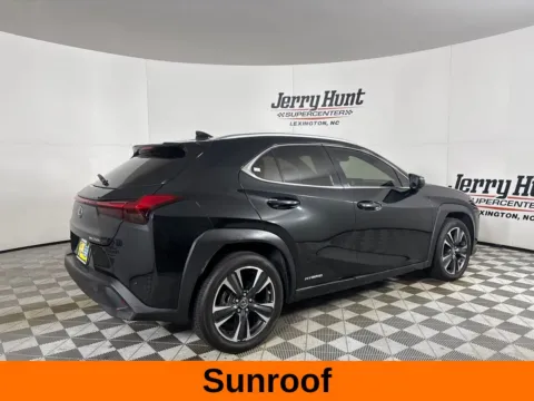 More photos of 2021 Lexus UX 250h Base at Jerry Hunt Supercenter - Lexington, NC