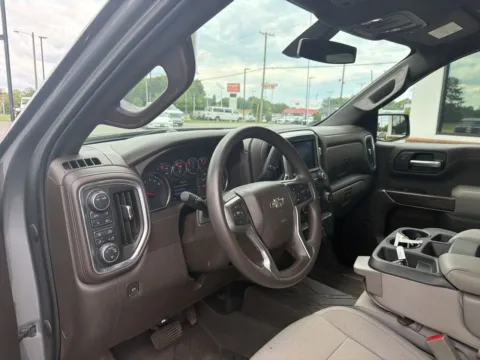 More photos of 2020 Chevrolet Silverado 1500 RST at Jerry Hunt Supercenter - Lexington, NC