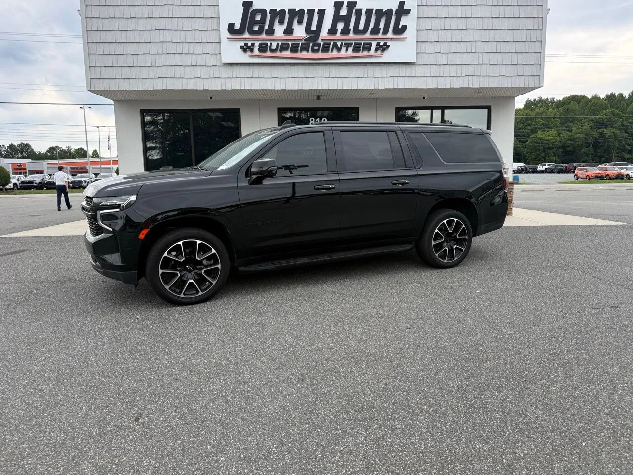 2024 Chevrolet Suburban 2WD 1500 RST's photo