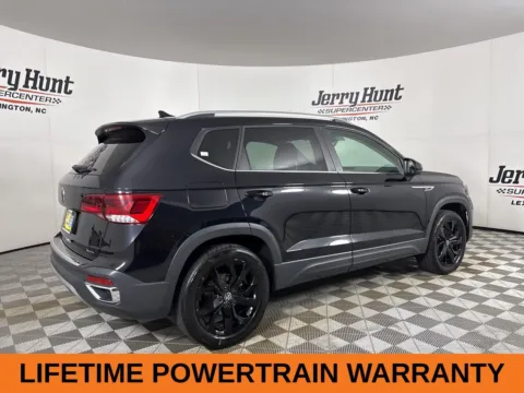 More photos of 2023 Volkswagen Taos 1.5T SE at Jerry Hunt Supercenter - Lexington, NC