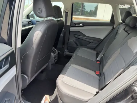 More photos of 2023 Volkswagen Taos 1.5T SE at Jerry Hunt Supercenter - Lexington, NC