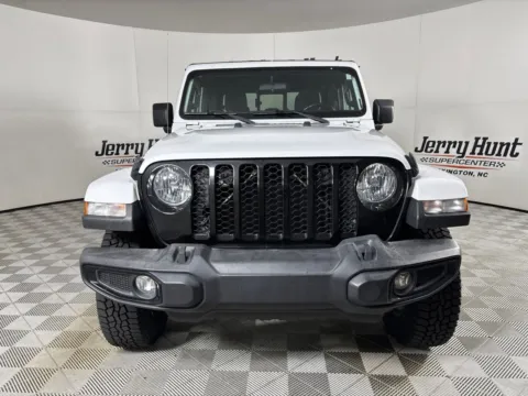 Photos of 2022 Jeep Gladiator Altitude for sale in Lexington, NC at Jerry Hunt Supercenter - Lexington