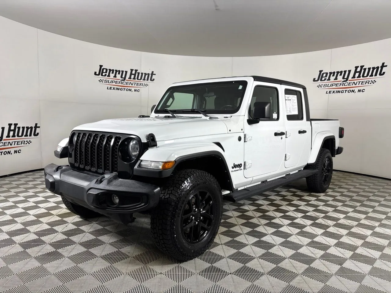 White 2022 Jeep Gladiator Sport for sale in Lexington, NC