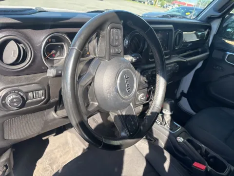 Another view of 2022 Jeep Gladiator Altitude for sale in Lexington, NC at Jerry Hunt Supercenter - Lexington