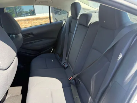 More photos of 2022 Toyota Corolla LE at Jerry Hunt Supercenter - Lexington, NC