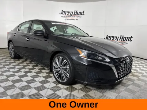 More photos of 2023 Nissan Altima 2.5 SL at Jerry Hunt Supercenter - Lexington, NC