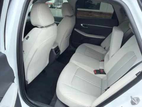 More photos of 2023 Hyundai Sonata SEL at Jerry Hunt Supercenter - Lexington, NC