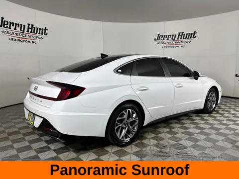 More photos of 2023 Hyundai Sonata SEL at Jerry Hunt Supercenter - Lexington, NC