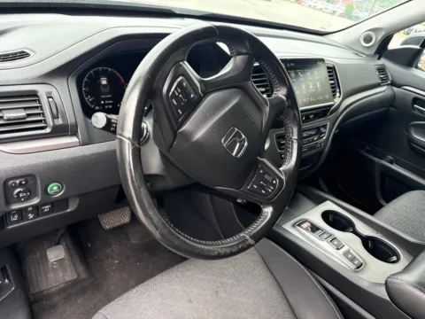 More photos of 2024 Honda Ridgeline Sport at Jerry Hunt Supercenter - Lexington, NC