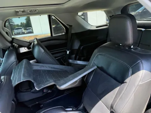 More photos of 2023 Ford Explorer Limited at Jerry Hunt Supercenter - Lexington, NC