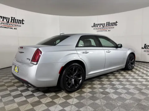 More photos of 2023 Chrysler 300 S at Jerry Hunt Supercenter - Lexington, NC