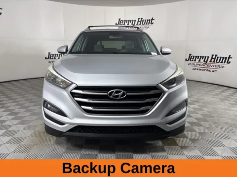 More photos of 2017 Hyundai Tucson SE at Jerry Hunt Supercenter - Lexington, NC