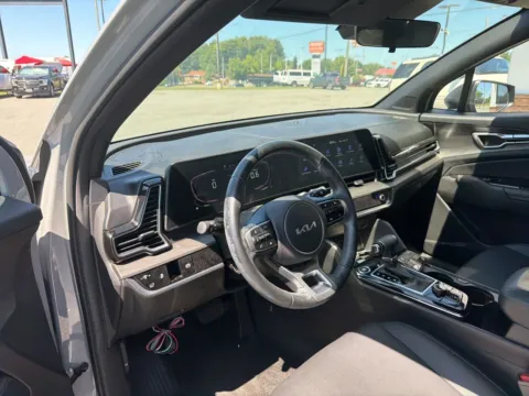 More photos of 2023 Kia Sportage X-Line at Jerry Hunt Supercenter - Lexington, NC