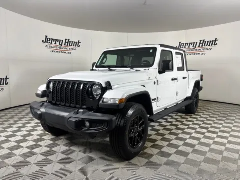White 2022 Jeep Gladiator Altitude for sale in Lexington, NC