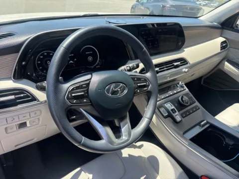More photos of 2022 Hyundai Palisade Calligraphy at Jerry Hunt Supercenter - Lexington, NC
