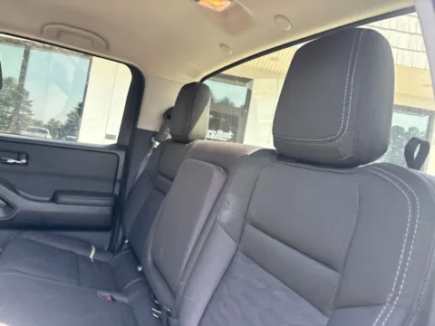 More photos of 2023 Nissan Frontier SV at Jerry Hunt Supercenter - Lexington, NC