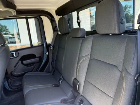 More photos of 2024 Jeep Gladiator Sport at Jerry Hunt Supercenter - Lexington, NC