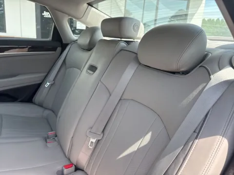 More photos of 2015 Hyundai Genesis 3.8 at Jerry Hunt Supercenter - Lexington, NC