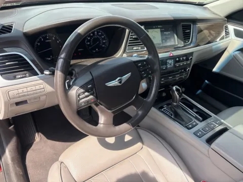 More photos of 2015 Hyundai Genesis 3.8 at Jerry Hunt Supercenter - Lexington, NC
