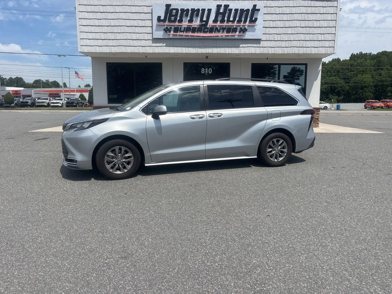 Silver 2024 Toyota Sienna XLE for sale in Lexington, NC