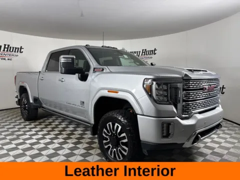 More photos of 2022 GMC Sierra 2500HD Denali at Jerry Hunt Supercenter - Lexington, NC