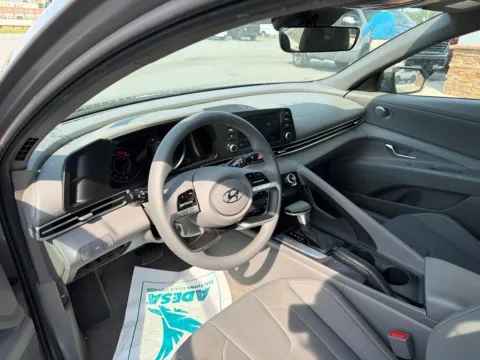 More photos of 2023 Hyundai Elantra SEL at Jerry Hunt Supercenter - Lexington, NC