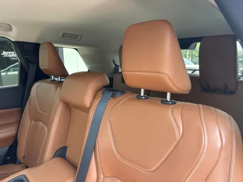 More photos of 2023 INFINITI QX60 Sensory at Jerry Hunt Supercenter - Lexington, NC