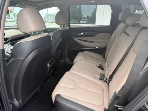 More photos of 2023 Hyundai Santa Fe Limited at Jerry Hunt Supercenter - Lexington, NC