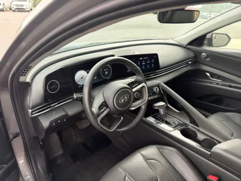 More photos of 2023 Hyundai Elantra Limited at Jerry Hunt Supercenter - Lexington, NC