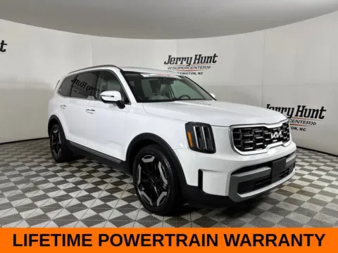More photos of 2023 Kia Telluride S at Jerry Hunt Supercenter - Lexington, NC