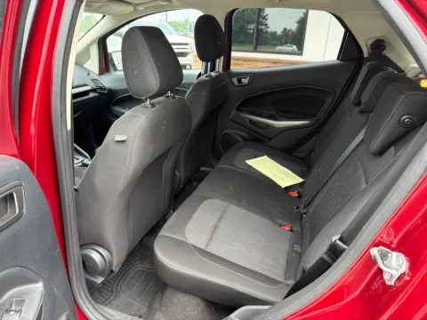 More photos of 2021 Ford EcoSport SE at Jerry Hunt Supercenter - Lexington, NC