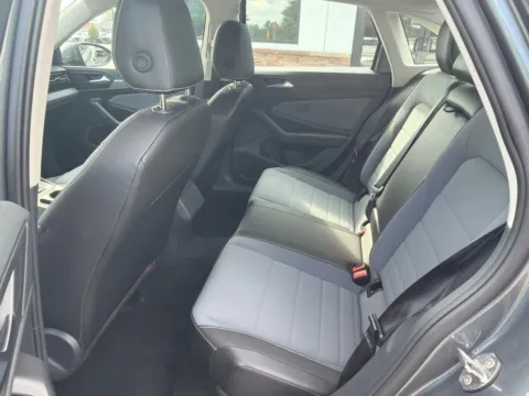 More photos of 2026 Volkswagen Jetta 1.5T SE at Jerry Hunt Supercenter - Lexington, NC