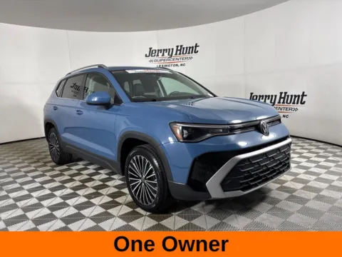 More photos of 2025 Volkswagen Taos 1.5T SE at Jerry Hunt Supercenter - Lexington, NC