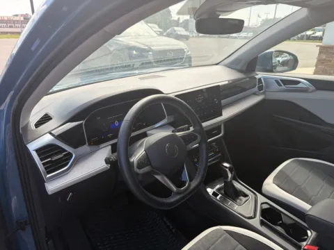 More photos of 2025 Volkswagen Taos 1.5T SE at Jerry Hunt Supercenter - Lexington, NC