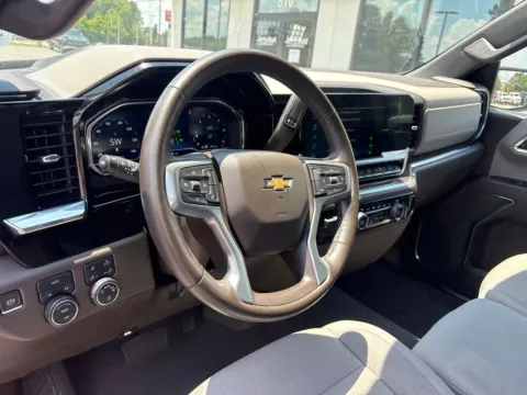 More photos of 2023 Chevrolet Silverado 1500 LT at Jerry Hunt Supercenter - Lexington, NC