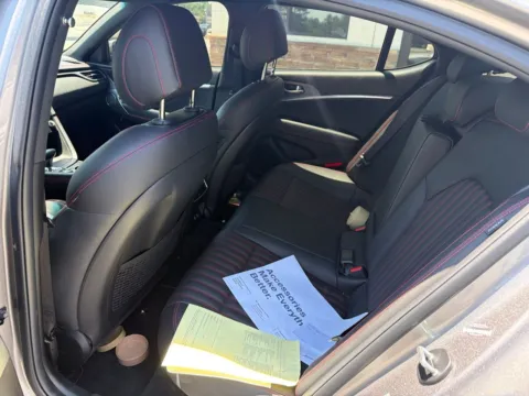 More photos of 2025 Genesis G70 3.3T Sport Advanced at Jerry Hunt Supercenter - Lexington, NC