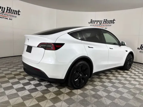 More photos of 2024 Tesla Model Y Standard Range at Jerry Hunt Supercenter - Lexington, NC