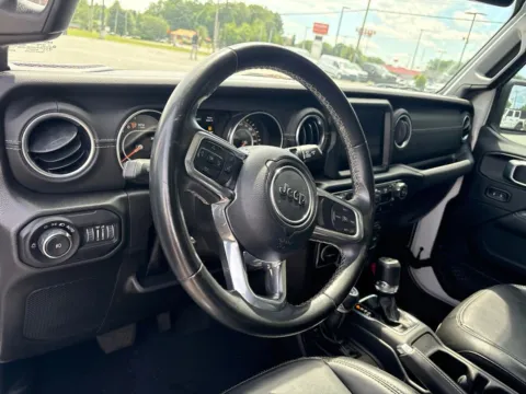 More photos of 2022 Jeep Wrangler Unlimited Sahara at Jerry Hunt Supercenter - Lexington, NC