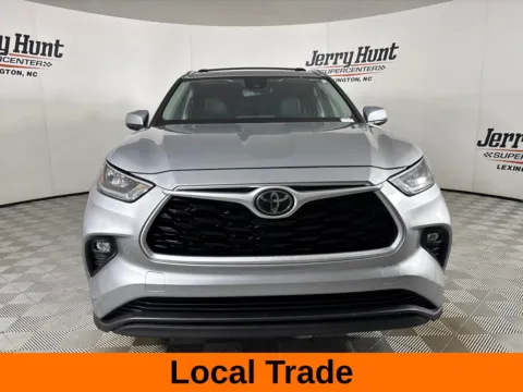 More photos of 2020 Toyota Highlander XLE at Jerry Hunt Supercenter - Lexington, NC