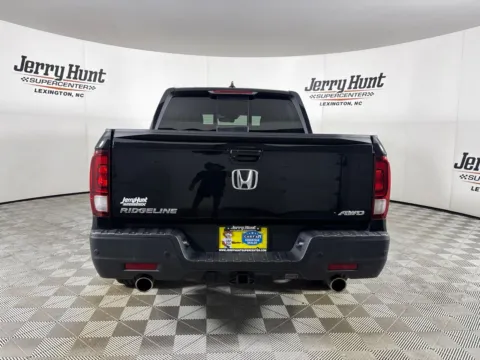 More photos of 2023 Honda Ridgeline RTL-E at Jerry Hunt Supercenter - Lexington, NC