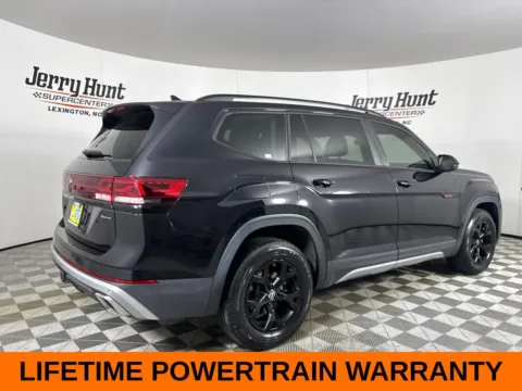More photos of 2024 Volkswagen Atlas 2.0T Peak Edition SE w/Technology at Jerry Hunt Supercenter - Lexington, NC