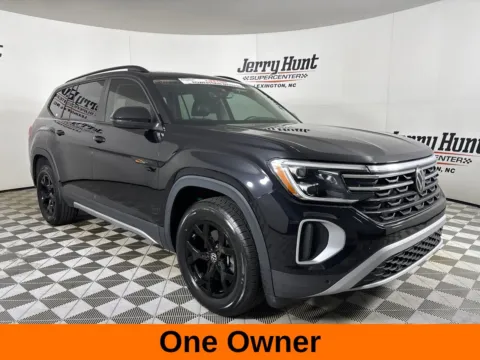 More photos of 2024 Volkswagen Atlas 2.0T Peak Edition SE w/Technology at Jerry Hunt Supercenter - Lexington, NC