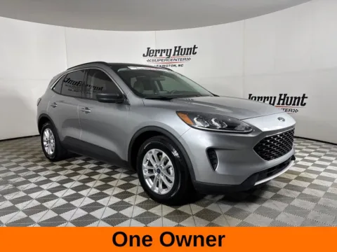 More photos of 2022 Ford Escape SE at Jerry Hunt Supercenter - Lexington, NC